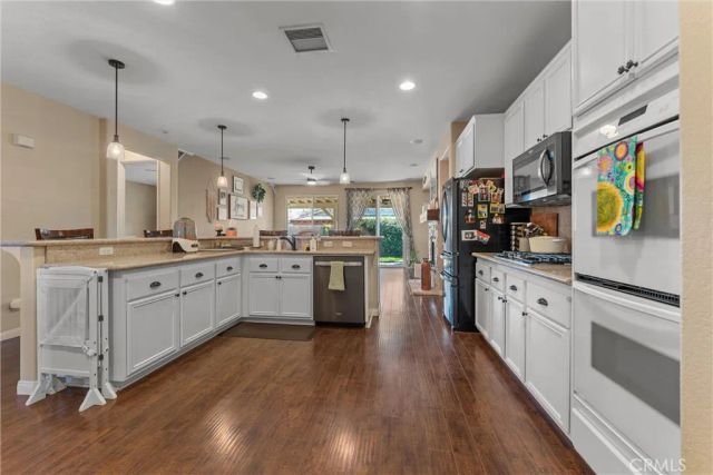 43830 Elena Ct., Lancaster, CA 93536