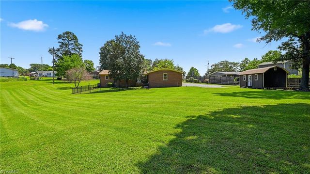130 Circle Drive, Haw River, NC 27258