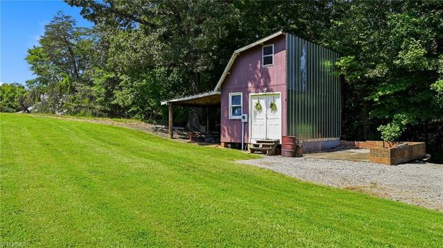 130 Circle Drive, Haw River, NC 27258