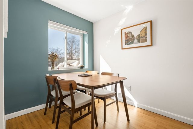 1206 Greendale Ave 217, Needham, MA 02492