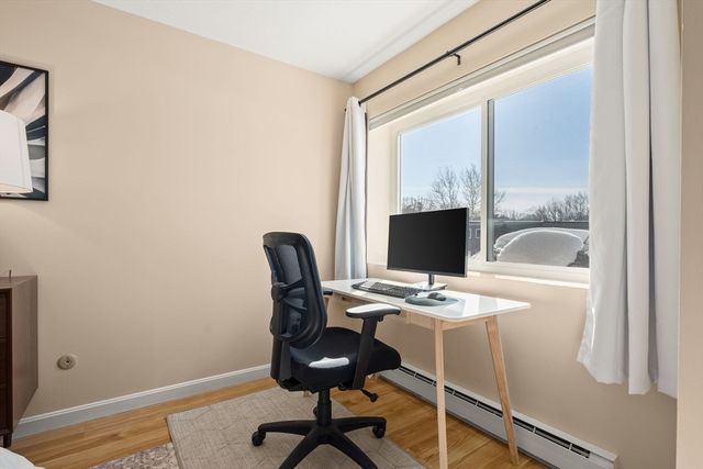 1206 Greendale Ave 217, Needham, MA 02492