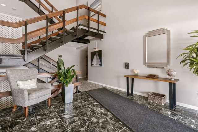 1206 Greendale Ave 217, Needham, MA 02492