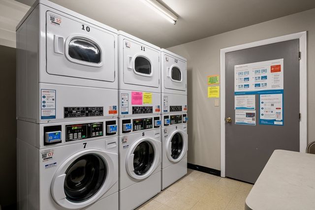 1206 Greendale Ave 217, Needham, MA 02492