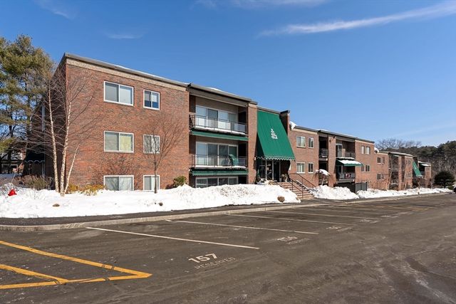 1206 Greendale Ave 217, Needham, MA 02492