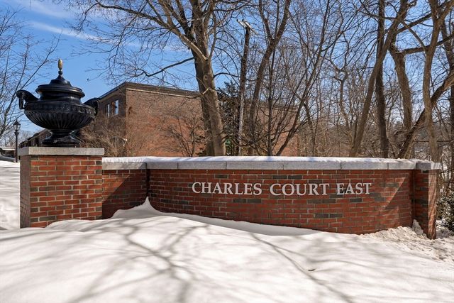 1206 Greendale Ave 217, Needham, MA 02492