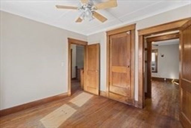 21 Edwards St, Southbridge, MA 01550