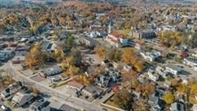 21 Edwards St, Southbridge, MA 01550