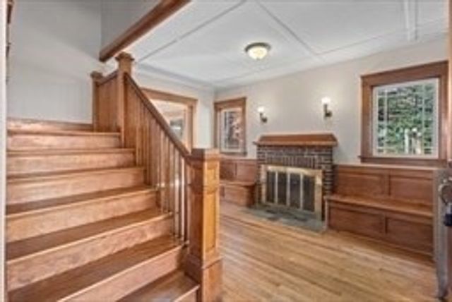 21 Edwards St, Southbridge, MA 01550