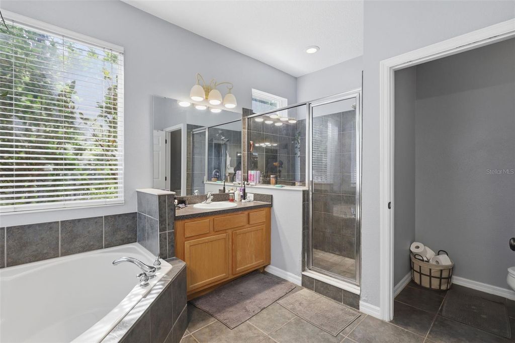 Image 19 of property listing at 9552 PICCADILLY SKY WAY, Orlando, FL 32827