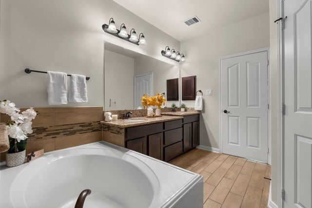 1103 Nantucket Street, Pasadena, TX 77503