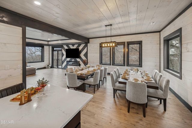 1257 Bavarian Way, Gatlinburg, TN 37738