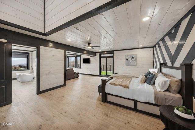 1257 Bavarian Way, Gatlinburg, TN 37738