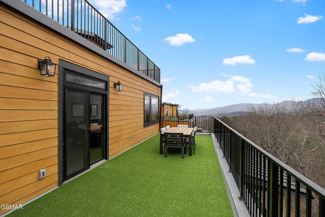 1257 Bavarian Way, Gatlinburg, TN 37738