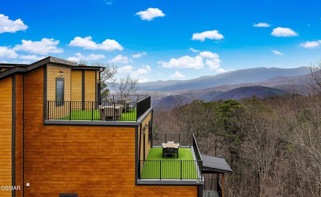 1257 Bavarian Way, Gatlinburg, TN 37738