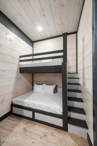 1257 Bavarian Way, Gatlinburg, TN 37738