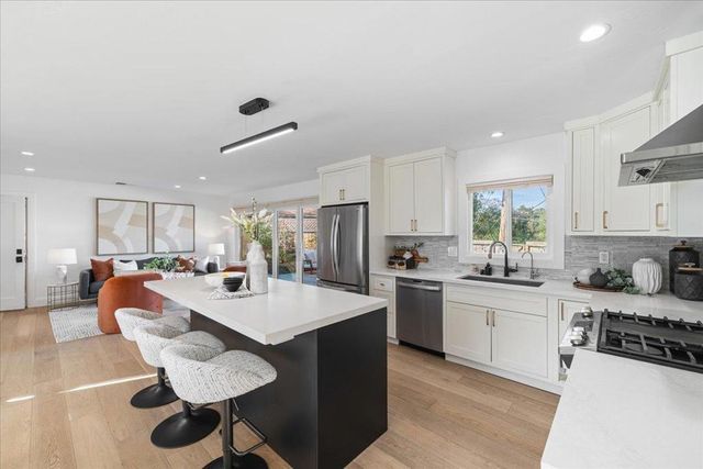 240 Garden Hill Drive, Los Gatos, CA 95032