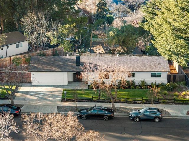 240 Garden Hill Drive, Los Gatos, CA 95032