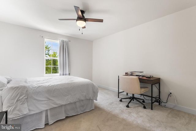 17 SKYLAR CIR, Media, PA 19063