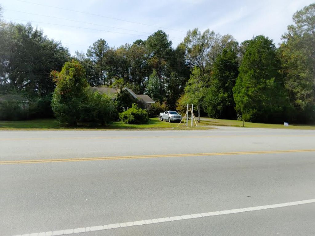 3331 W 5th N Street, Summerville, SC 29483