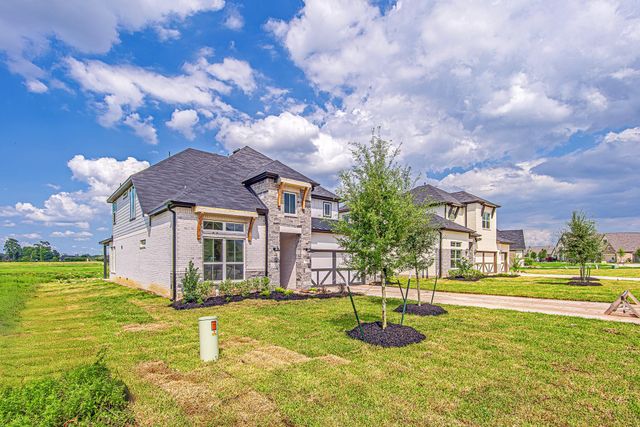 177 Peninsula Point Drive, Montgomery, TX 77356