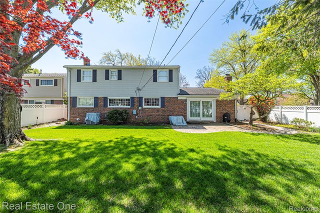 25574 Wilson Drive, Dearborn Heights, MI 48127
