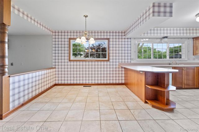 25574 Wilson Drive, Dearborn Heights, MI 48127