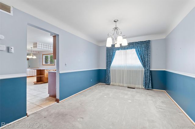 25574 Wilson Drive, Dearborn Heights, MI 48127