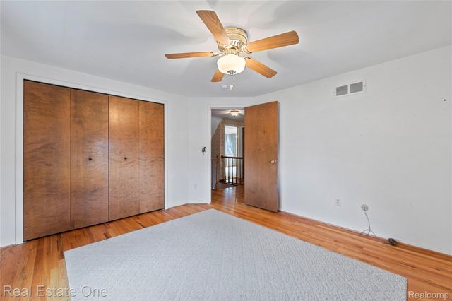 25574 Wilson Drive, Dearborn Heights, MI 48127