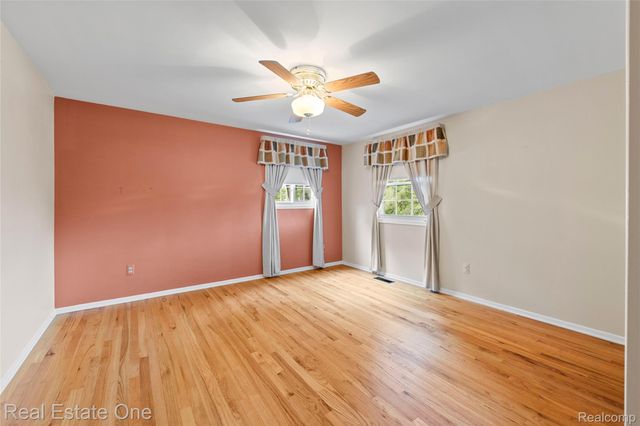 25574 Wilson Drive, Dearborn Heights, MI 48127