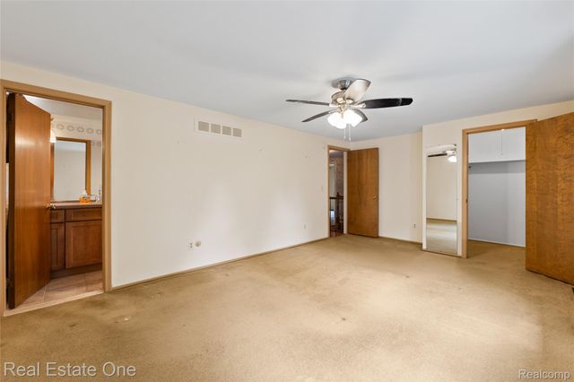 25574 Wilson Drive, Dearborn Heights, MI 48127