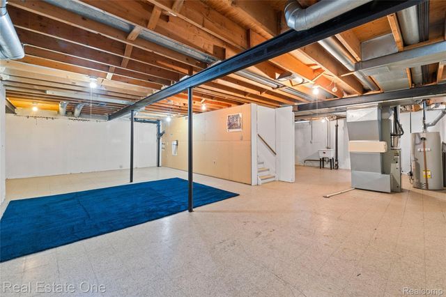 25574 Wilson Drive, Dearborn Heights, MI 48127
