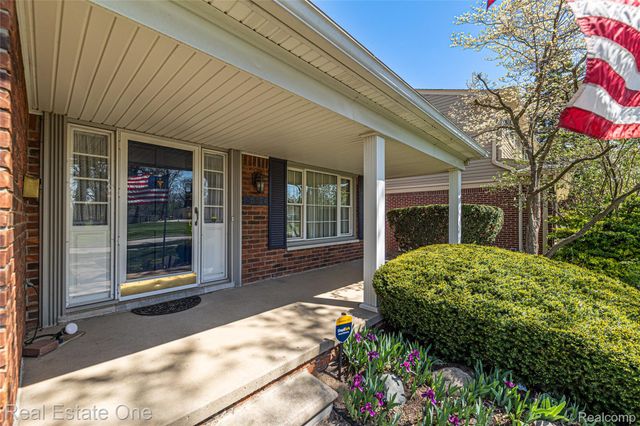 25574 Wilson Drive, Dearborn Heights, MI 48127