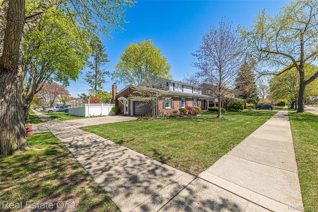 25574 Wilson Drive, Dearborn Heights, MI 48127