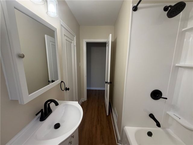 315 Caperton St, E Pittsburgh, PA 15210