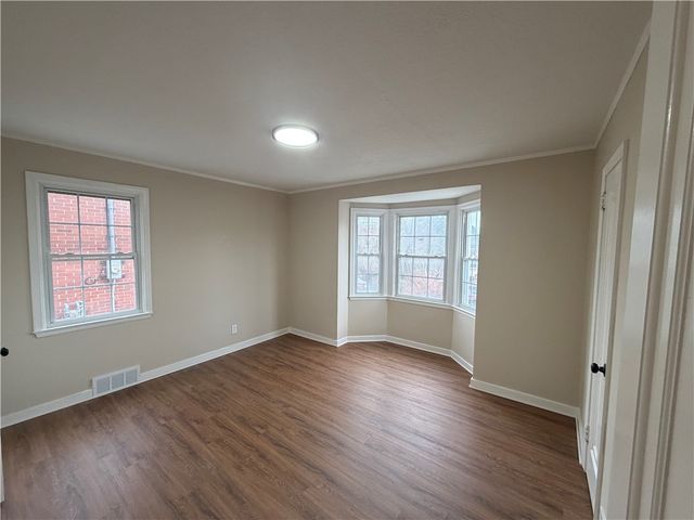 315 Caperton St, E Pittsburgh, PA 15210