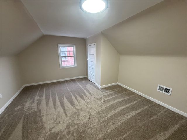 315 Caperton St, E Pittsburgh, PA 15210