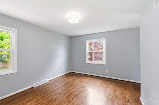 11662 Sharonwoods Court, Cincinnati, OH 45241