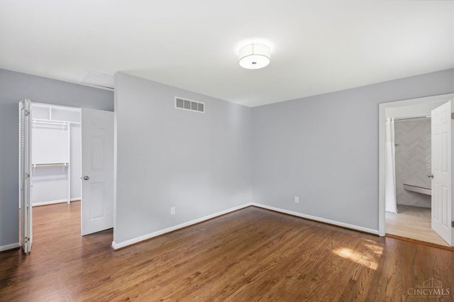 11662 Sharonwoods Court, Cincinnati, OH 45241