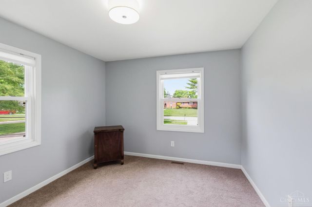 11662 Sharonwoods Court, Cincinnati, OH 45241