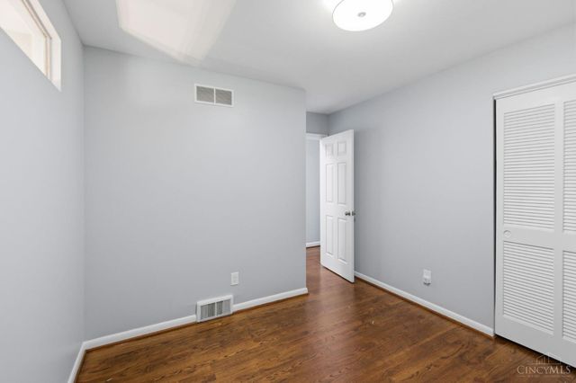 11662 Sharonwoods Court, Cincinnati, OH 45241