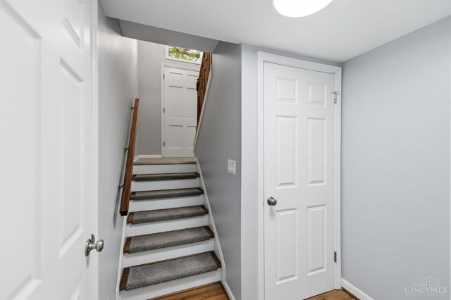 11662 Sharonwoods Court, Cincinnati, OH 45241