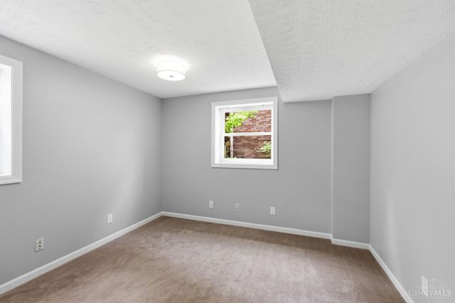11662 Sharonwoods Court, Cincinnati, OH 45241