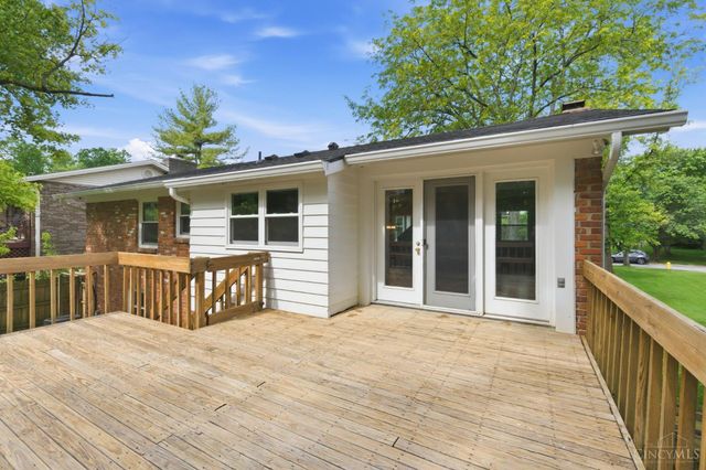 11662 Sharonwoods Court, Cincinnati, OH 45241