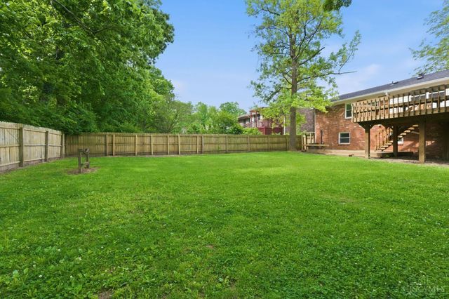 11662 Sharonwoods Court, Cincinnati, OH 45241