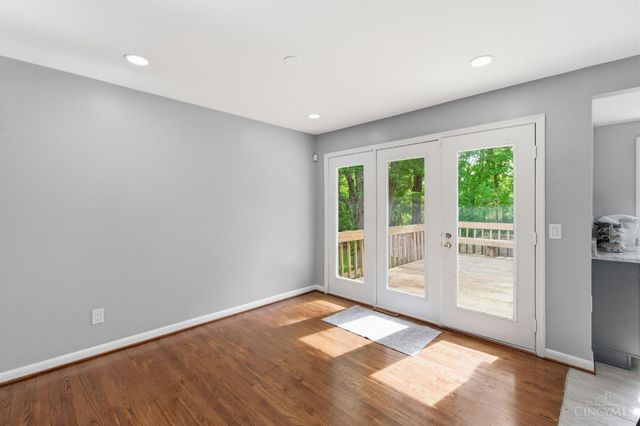 11662 Sharonwoods Court, Cincinnati, OH 45241