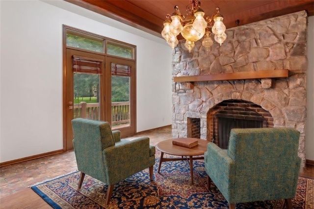 10263 Garnett Street, Overland Park, KS 66214