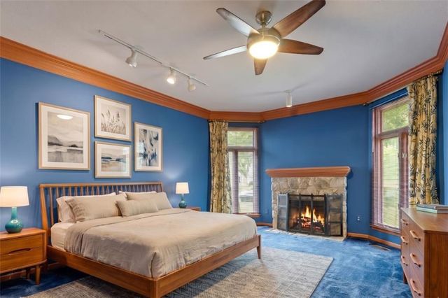 10263 Garnett Street, Overland Park, KS 66214