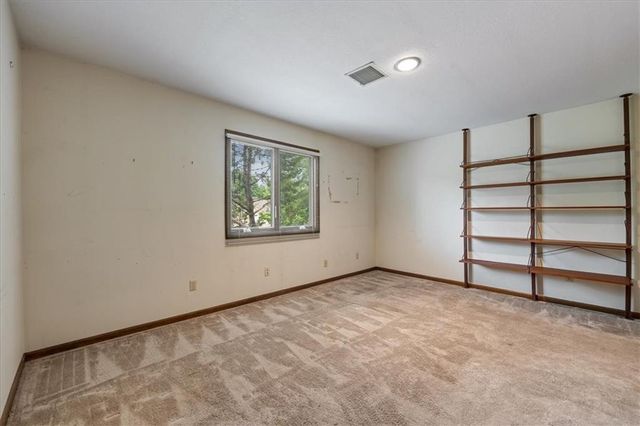 10263 Garnett Street, Overland Park, KS 66214