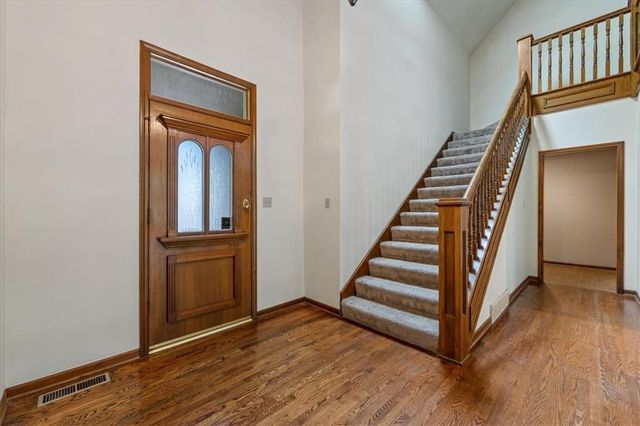 10263 Garnett Street, Overland Park, KS 66214