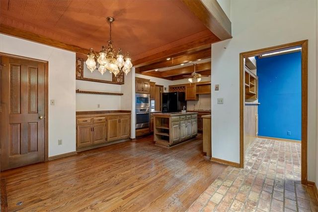 10263 Garnett Street, Overland Park, KS 66214